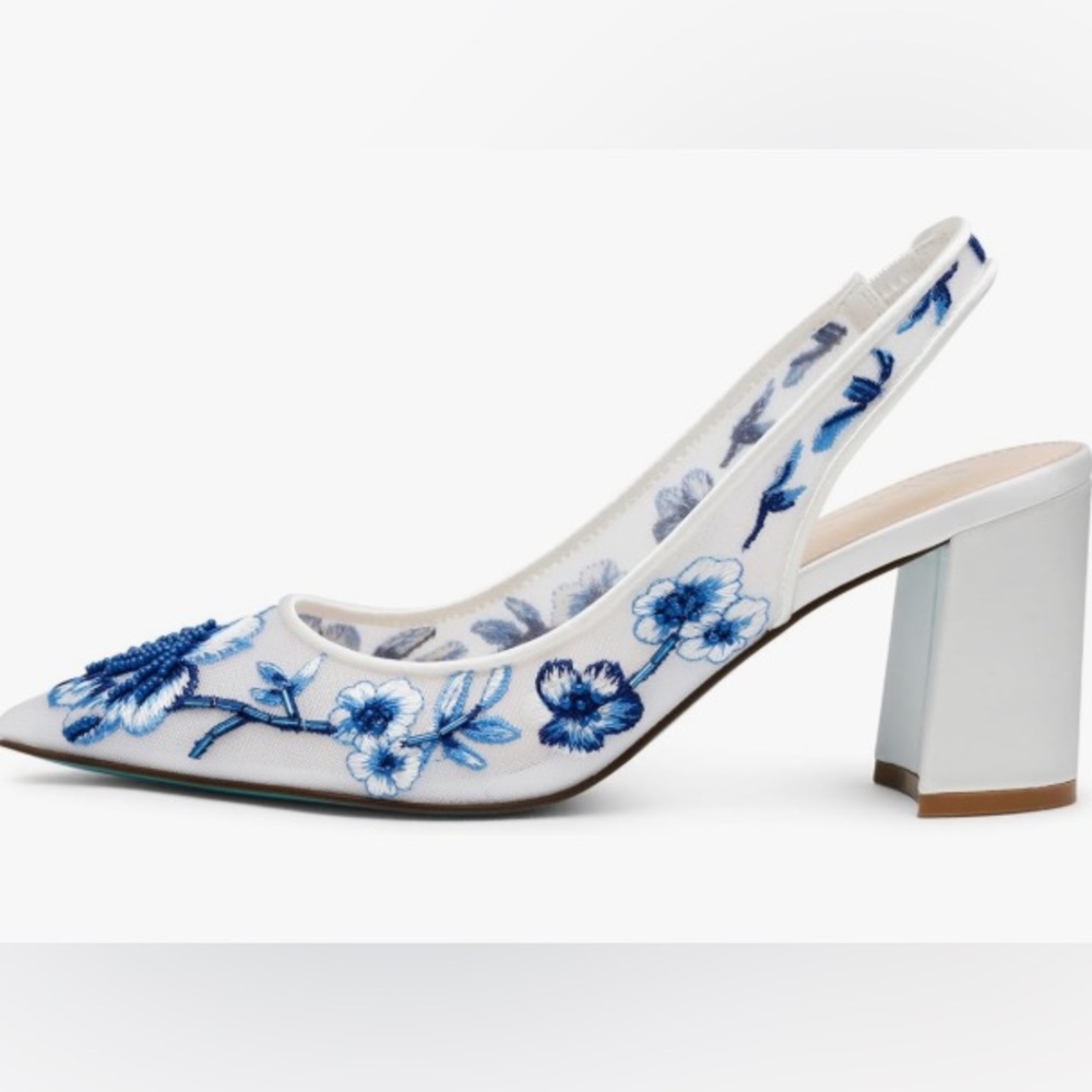 NWT Betsey Johnson White and Blue Floral Slingback Heels